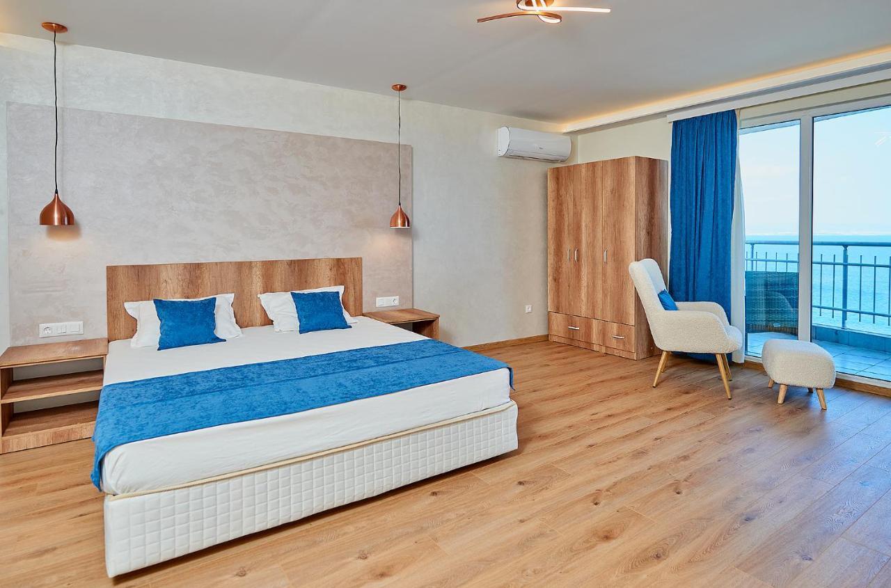 Family Hotel Regata Pomorie Exterior photo